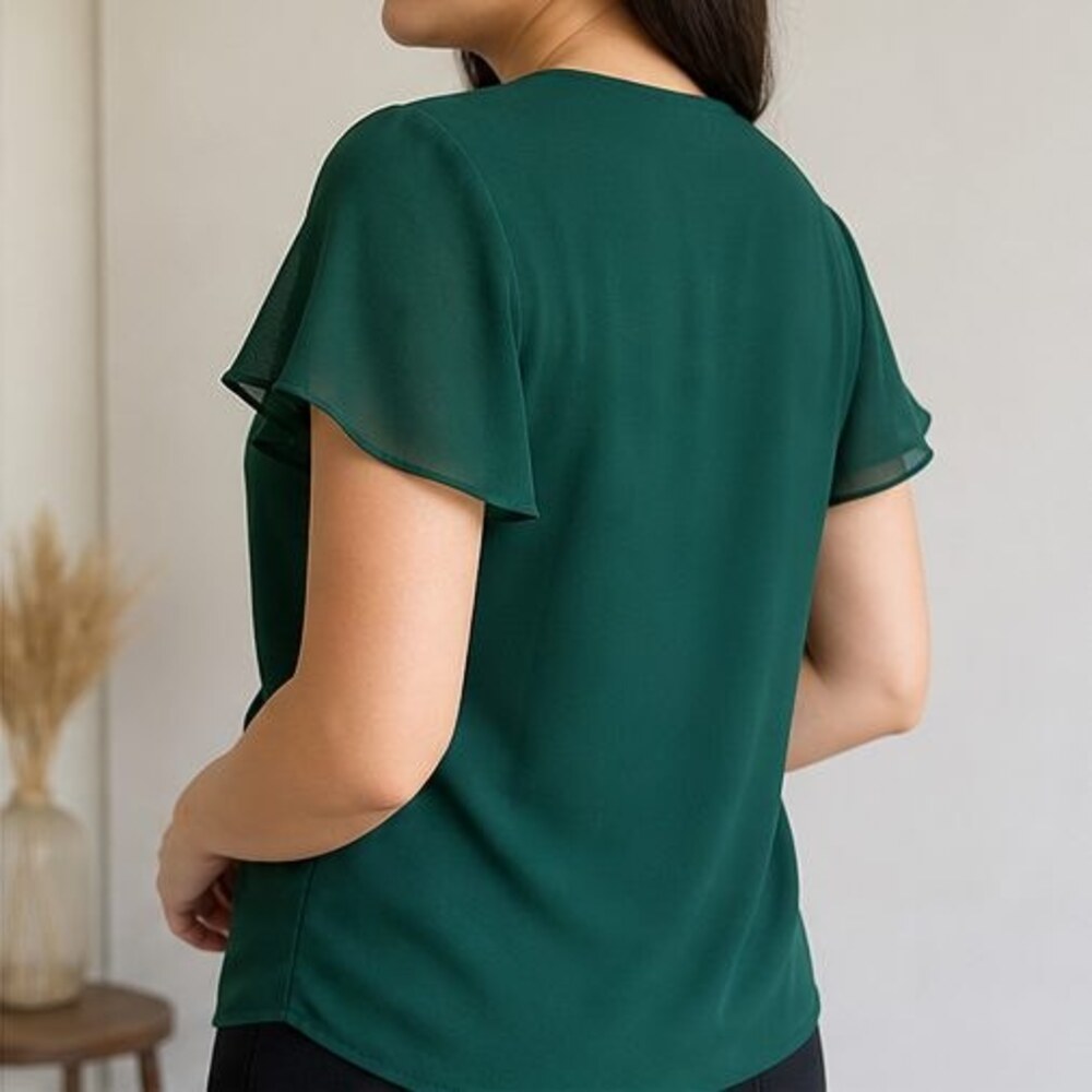 Emerald Ruffle Blouse - Picture 3 of 6